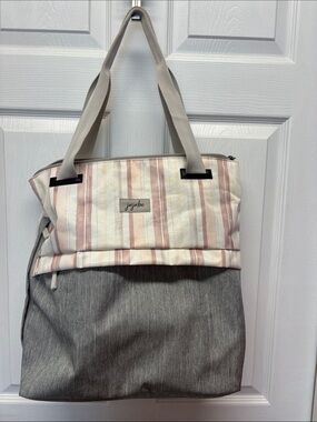 Ju-Ju-Be Glacier Bay Pink Stripe & Gray Two-Tone All Purpose Tote Shoe Pocket